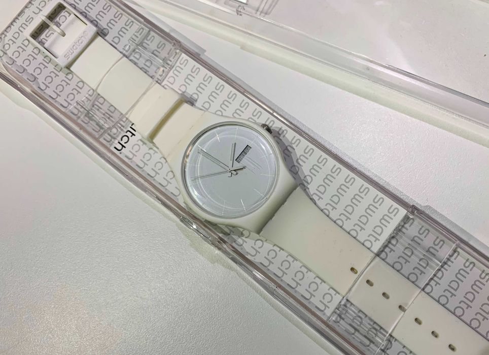 SWATCH часы наручные Made in Swiss