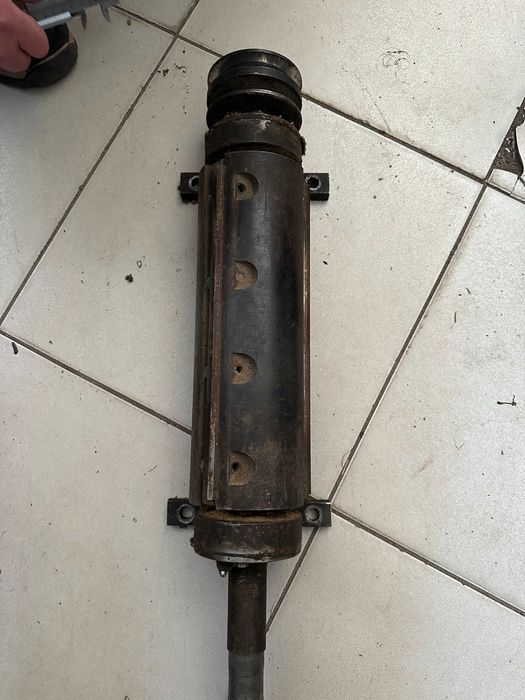 Вал циркулярки 3 ножа. Деревообрабативающий станок