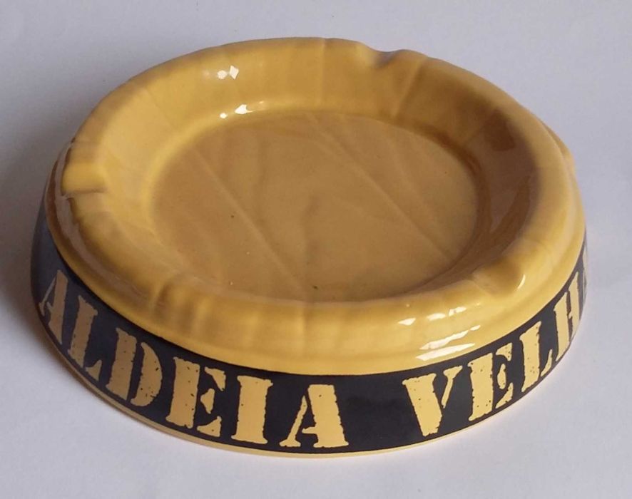 Cinzeiro Aldeia Velha