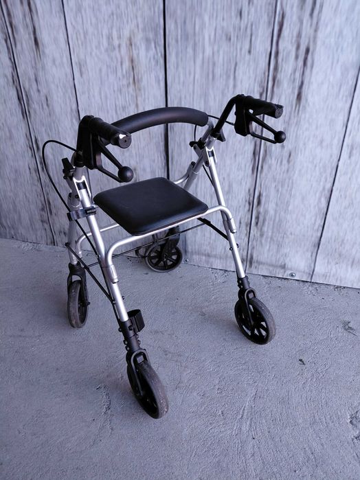 chodzik , balkonik rehabilitacyjny / 201