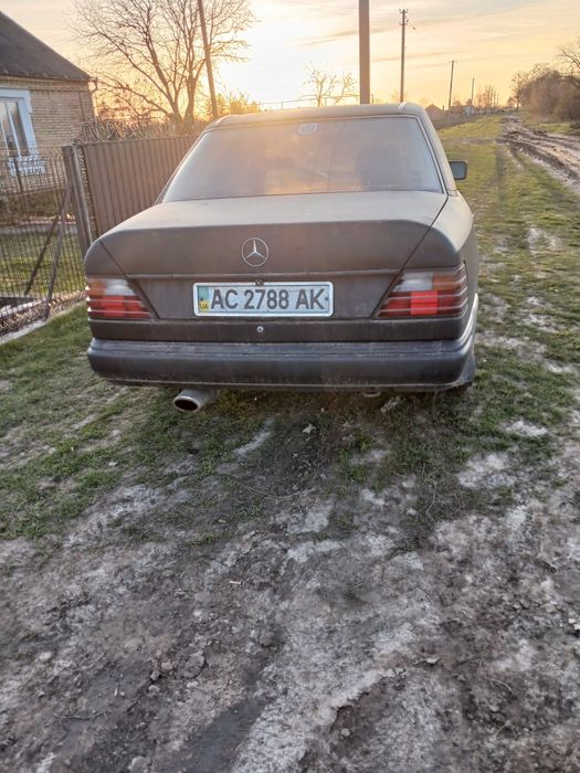 Продам мерседес w124