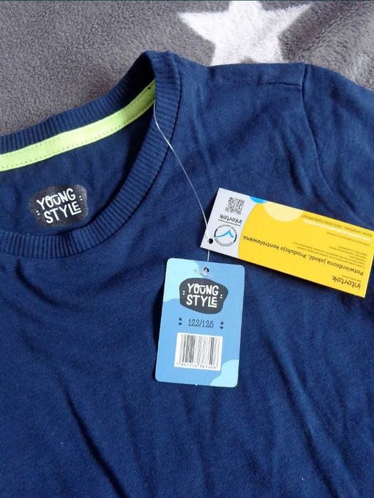 NOWA bluzka koszulka tshirt Young Style biedronka 122 128 bez wzoru