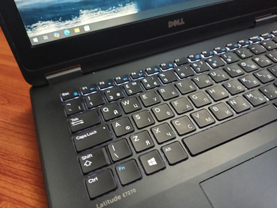 Dell 7270 8/128 full HD