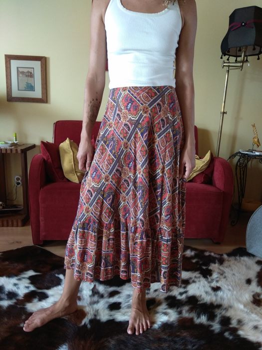 Saias, tops, blusas desde 4€