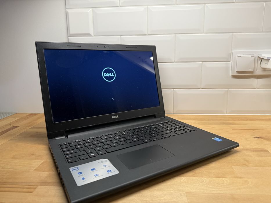 DELL Inspiron 15 i7 8GB