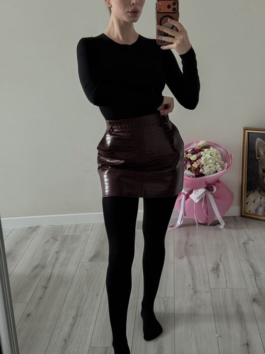 Шкіряна юбка від Flow