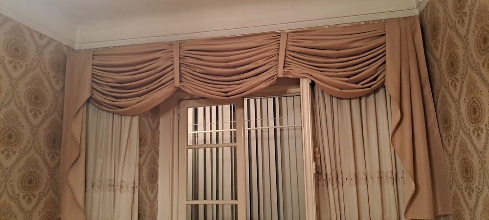 Cortinados com Sanefa 260x150