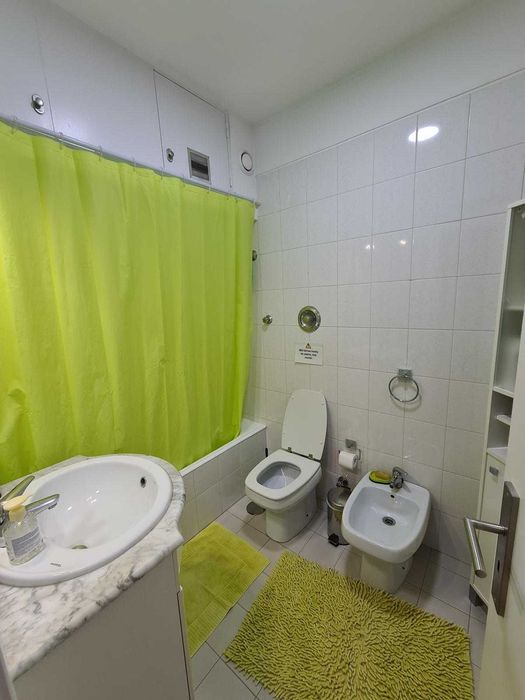 Quarto junto ao ISCAP e Hosp. S. João