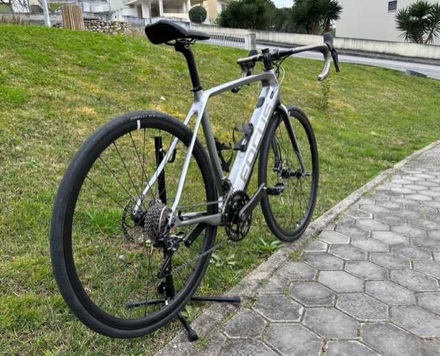 E-bike FOCUS Paralane² 9.9 Carbono 1600km como NOVA - Autonomia 150 Km