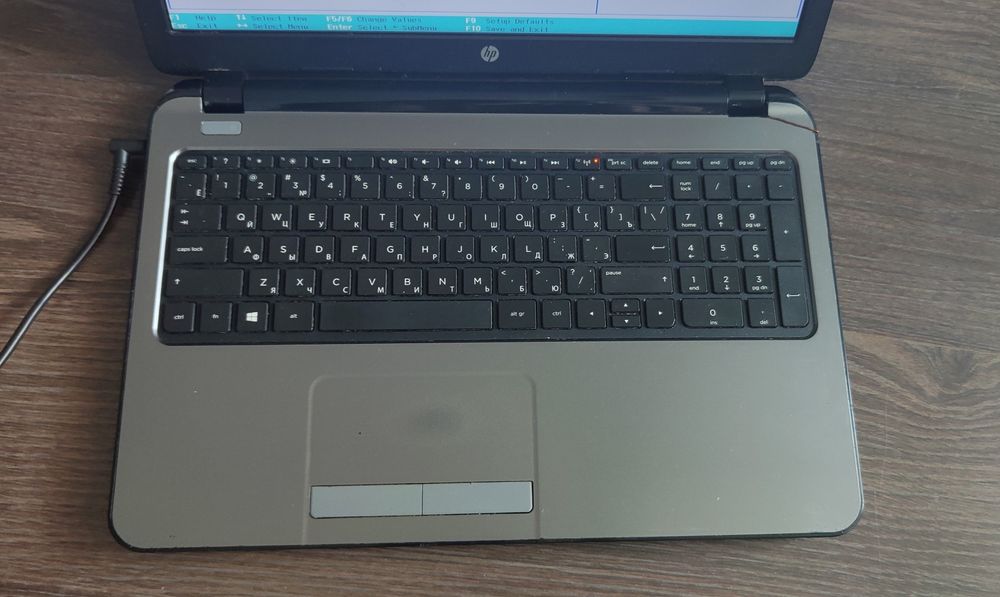 Ноутбук HP 250 G3 4Gb  SSD 128Gb