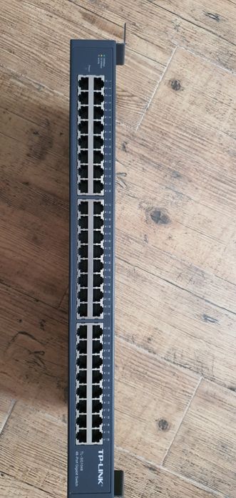 Комутатор свитч TP Link 48 портов