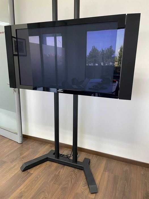 Televisão Pioneer PDP-LX5090 (50 polegadas) + suporte de pé