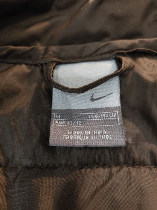 Kurtka  Nike chłopięca 140-152 brązowa