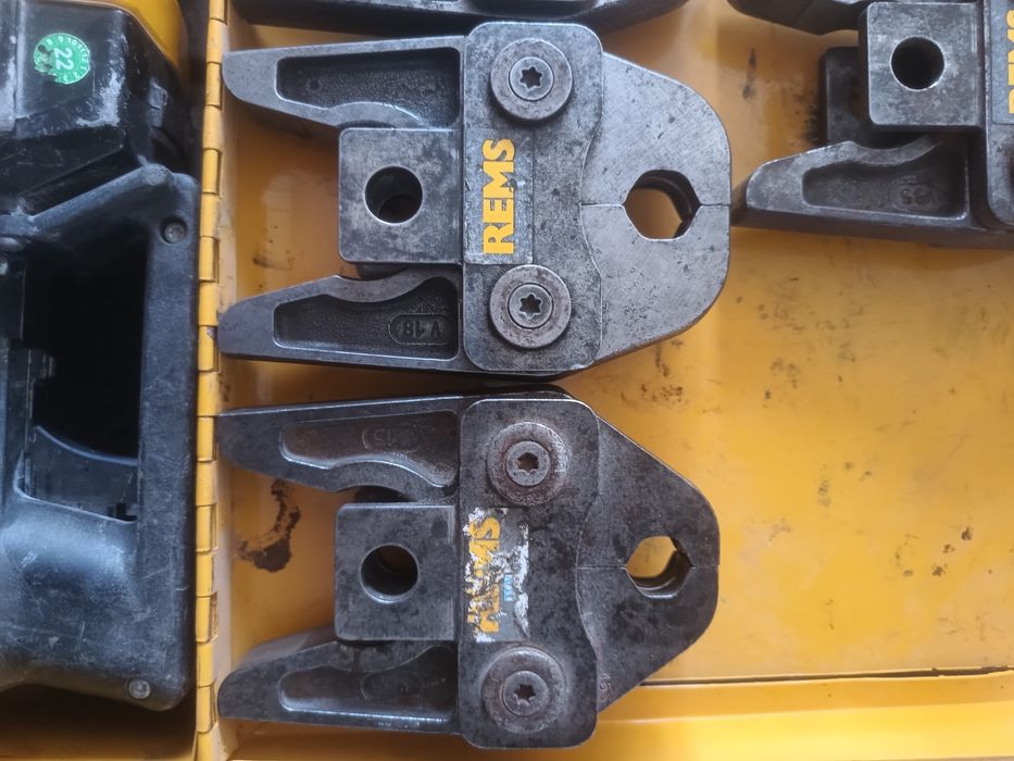Zaciskarka rems se v15,18,22,28,35
