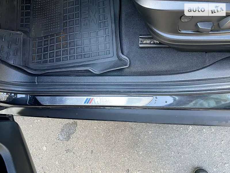 BMW X5 2012
E70 (FL)