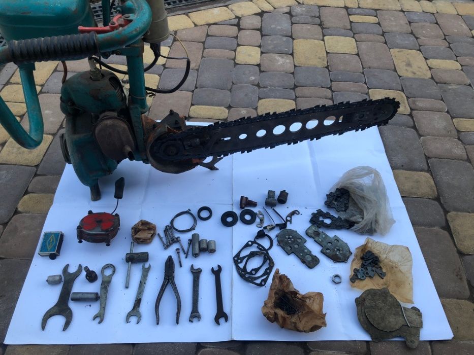 Бензопила Дружба 4 (бензиновая пила) СССР