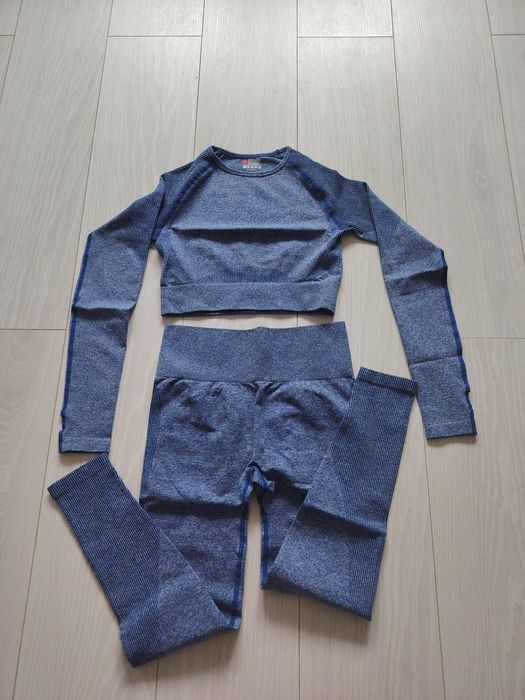 Komplet sportowy legginsy top M grafitowy