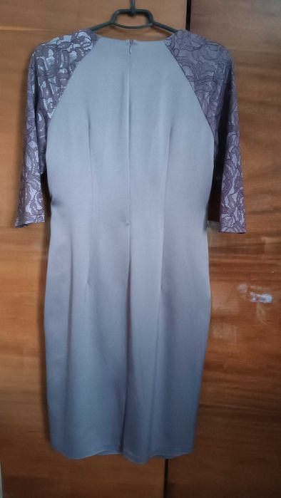 Продам нове плаття р.50.