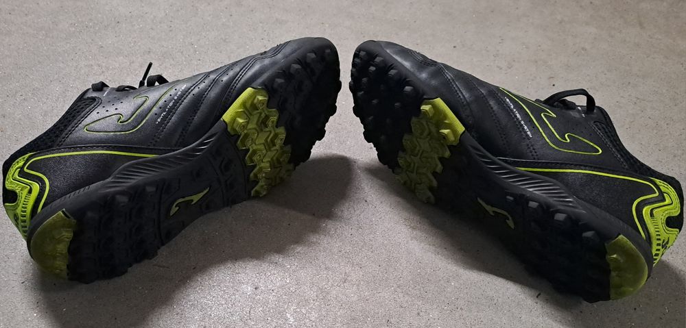 Sapatilha / Chuteira indoor Joma Maxima 2451 Black Lemon Turf - Tam. 42