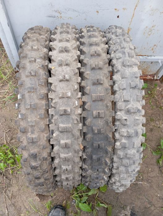 Sprzedam  opony do Crossa rozmiar 80/100/21.