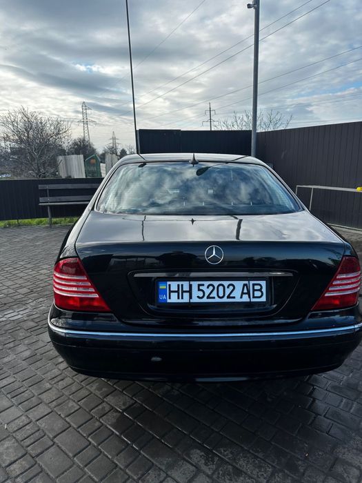 Продам  мерседес 220 возможен обмен