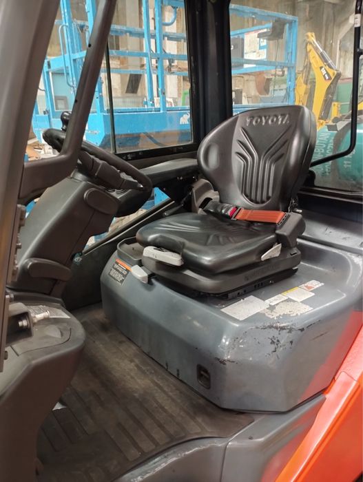 Навантажувач вилковий TOYOYA 8FGF30, 2018року.