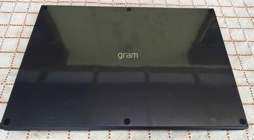 Ноутбук LG GRAM 17Z90S 17" 2560×1600 IPS/2.5K /Core Ultra 7-155H (16 Ядер)/16Gb LPDDR5X/1TB SSD/Легкий Металевий