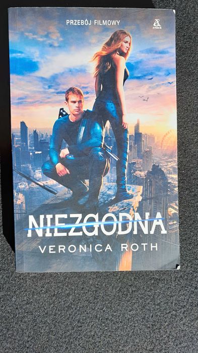 Niezgodna Veronica Roth