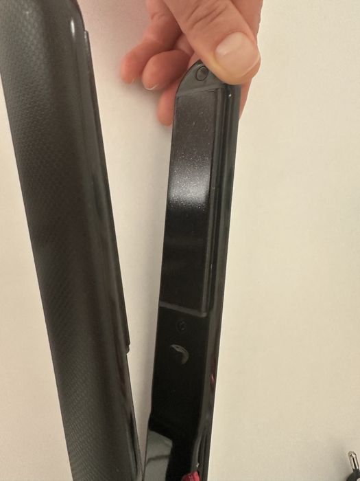 Випрямляч для волосся Rowenta