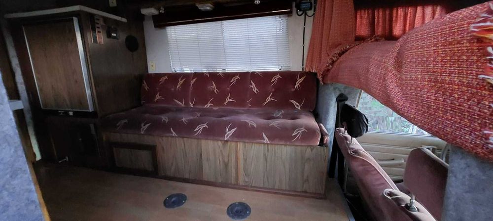 Toyota Truck Hilux – Pickup / Autocaravana americana CLasse 1
