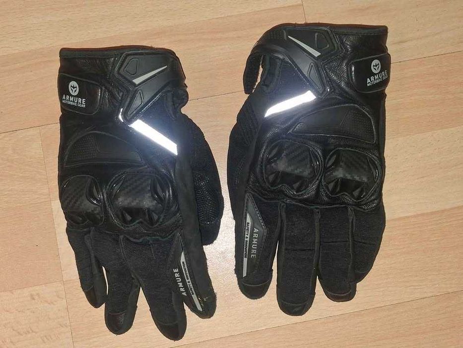 Luvas Armure - Pouco uso, menos de 2 meses