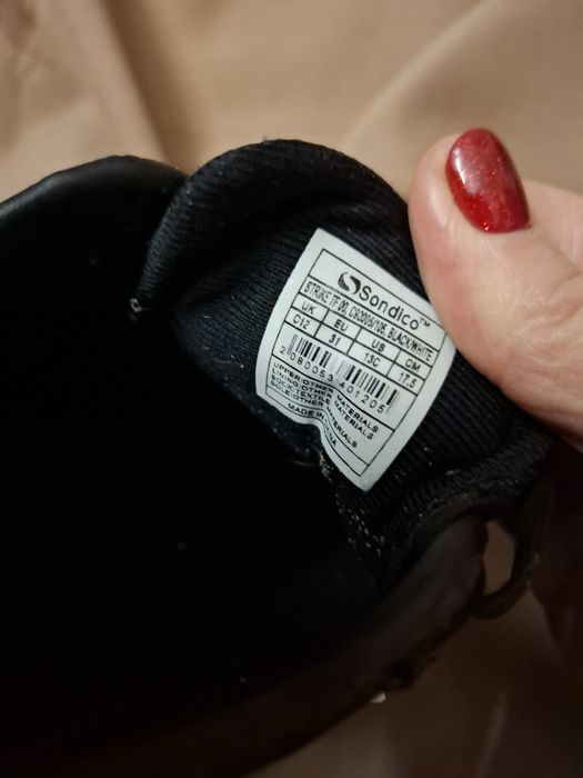 Сороканіжки Sondico