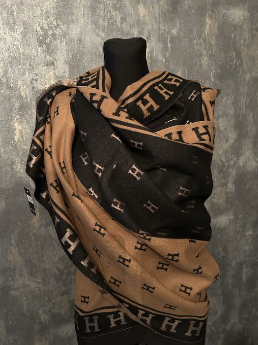 Piekny szal 70% viscoza duzy 195x70