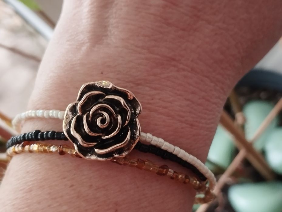Bransoletka damska z różą