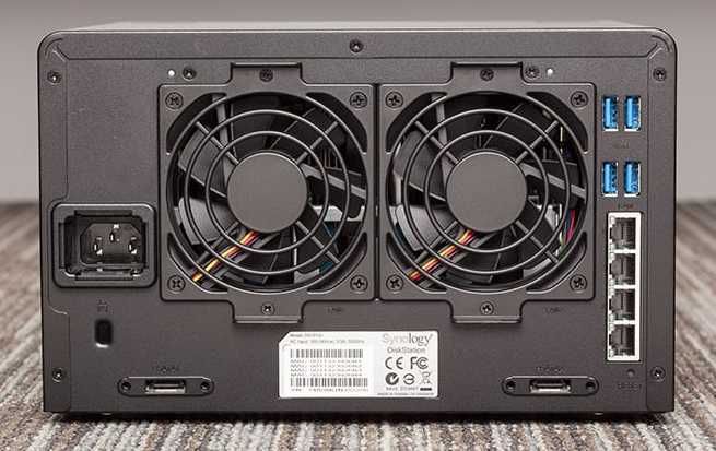 NAS Synology DS1515+  ( 12гб RAM   5 дисковый )