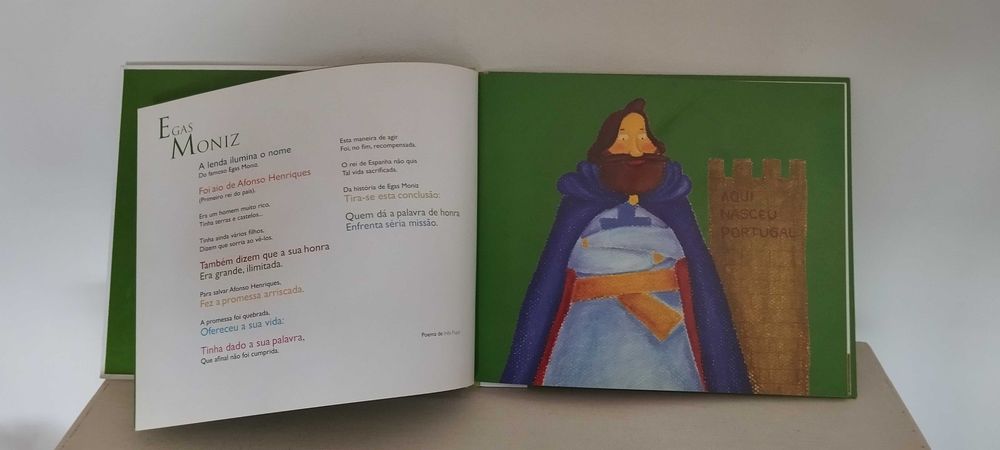 Livro Rei D. João I e livro Egas Moniz