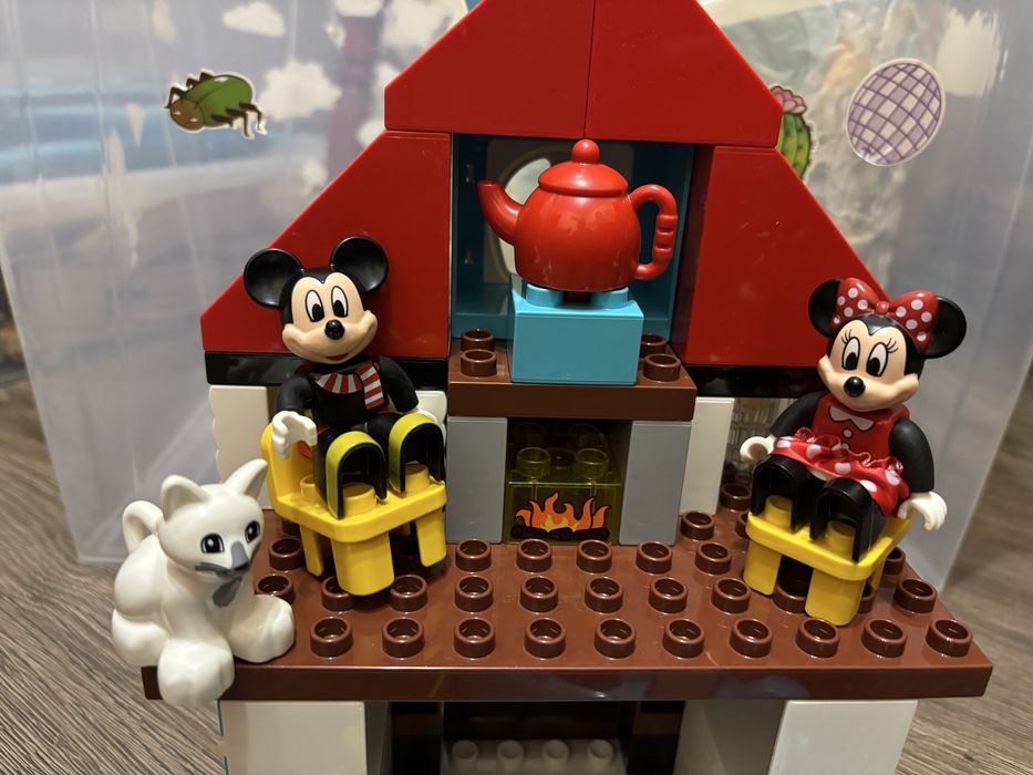 Конструктор LEGO DUPLO Літній будиночок Міккі 57 деталей (10889)