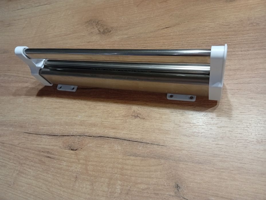 Nowy wysuwany wieszak