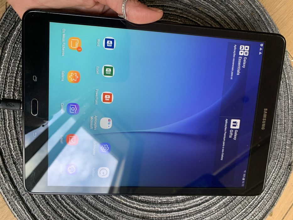 Samsung  Galaxy Tab A