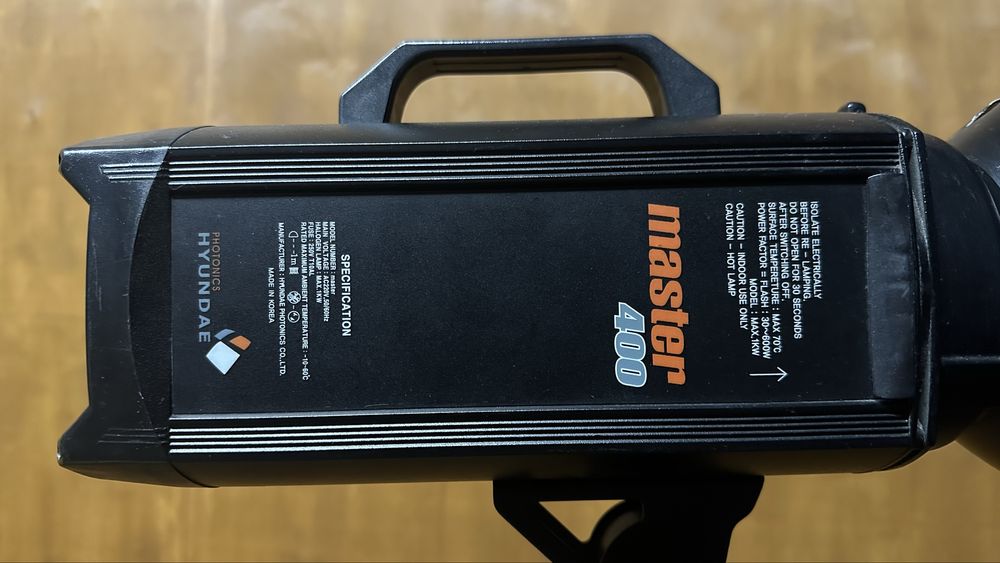 Студійний спалах Hundae Photonics master 400