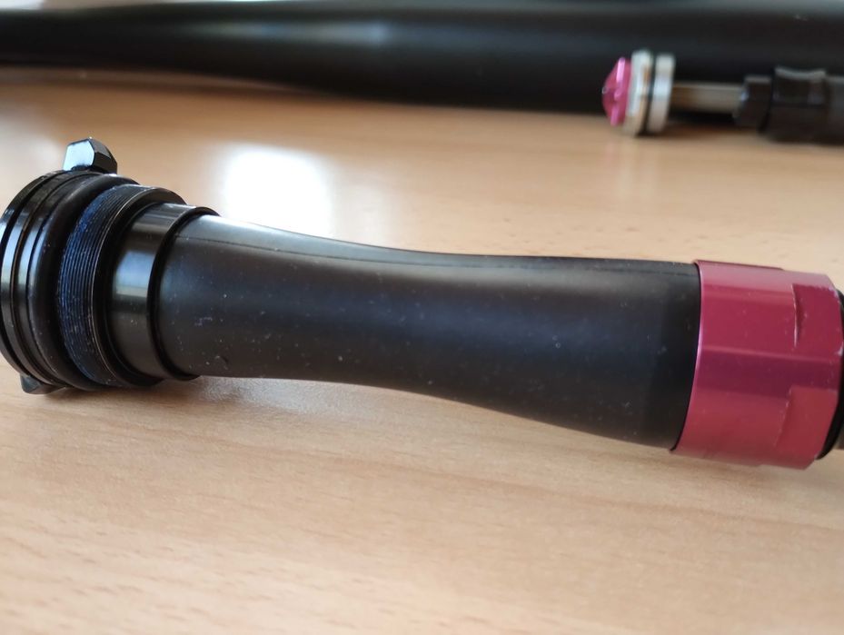 Rock Shox Charger 2.1 tłumik amortyzatora 180mm