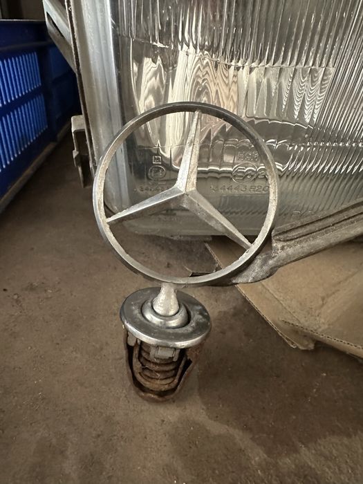 Celownik mercedes w124 190 w201 w123 emblemat