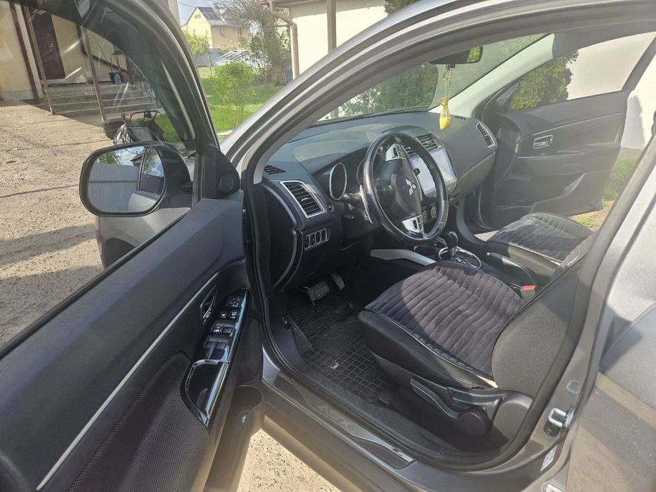 Продам авто Мітсубісі ASX 2011 ,бензин 1,8,АКПП,Варіатор(CVT).Київ.