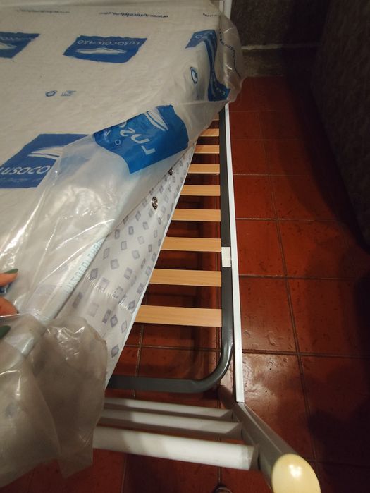 Cama Ferro em Branco