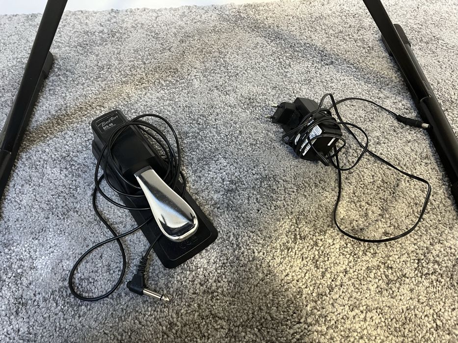 Orgão Yamaha PSR- E 453