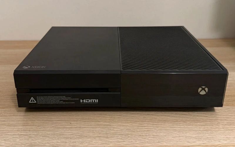Microsoft Xbox One 365GB