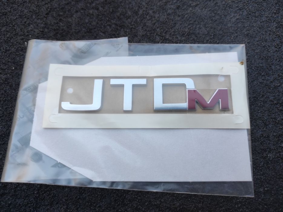 Material diverso Alfa Romeo 159.