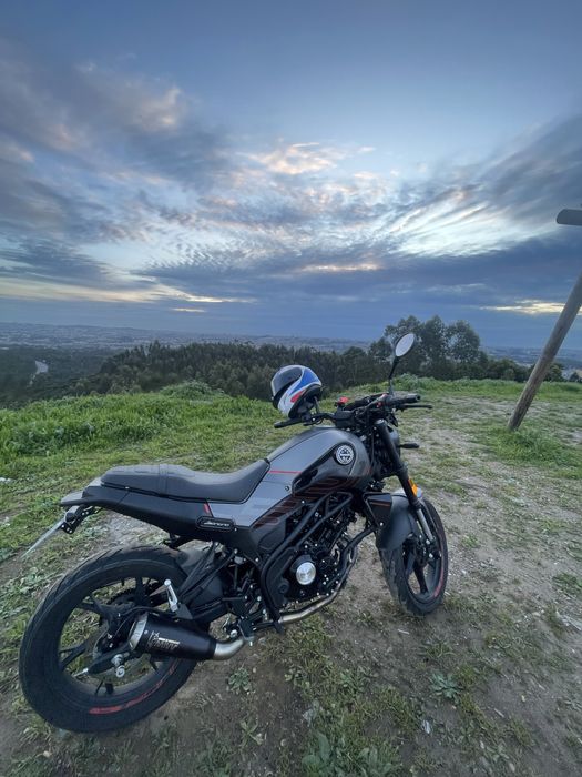 Benelli leoncino 125