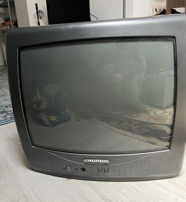 Televisão de caixa64730285548289120