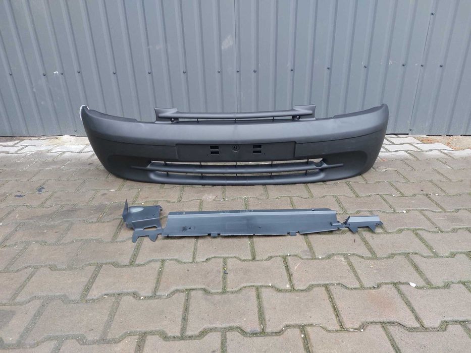 Бампер Передній Renault  Kangoo II (KC/FC) 03.98-12.02 Рено кенго